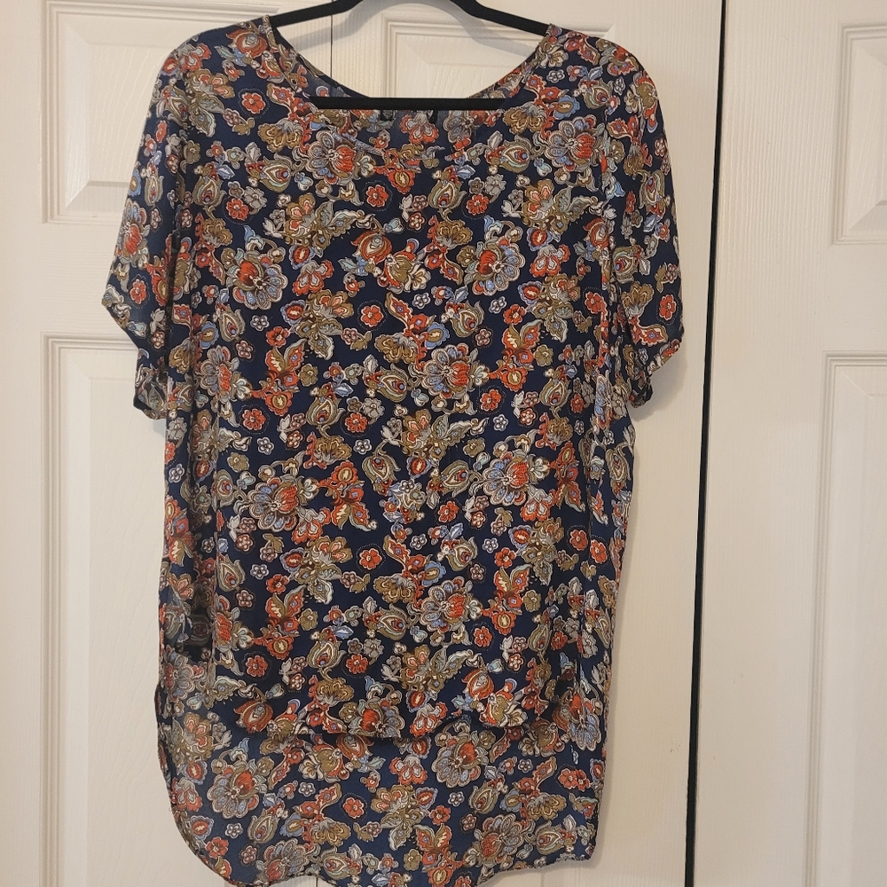 Womens size XL top